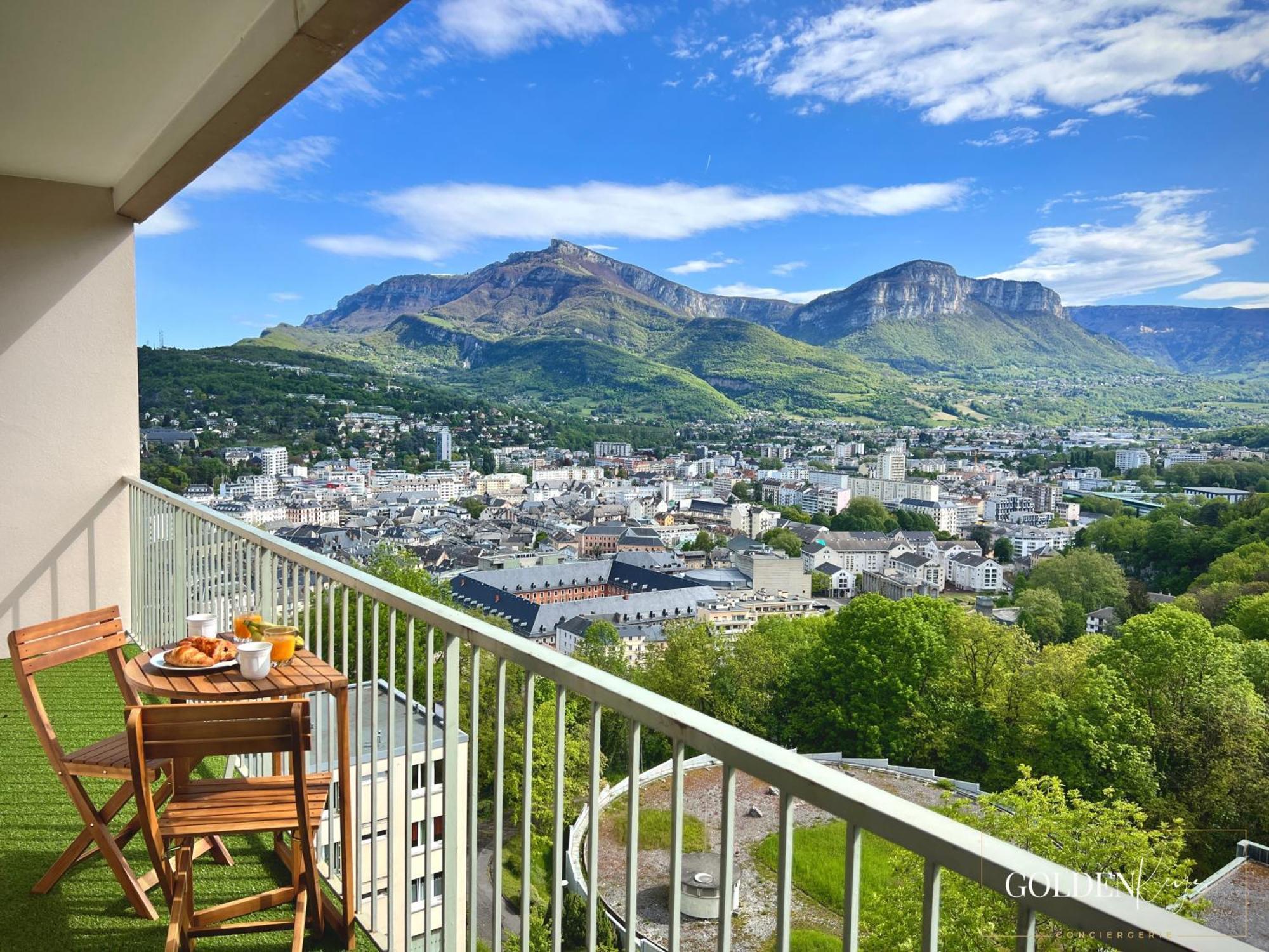 Le Golden View - Vue Imprenable & Parking Gratuit * Chambéry